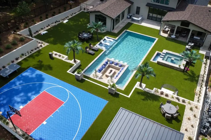 image of award winning backyard using synthetic grass